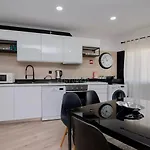 New Casa Da Rocha * Портиман