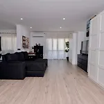 Апартаменты New Casa Da Rocha Портиман